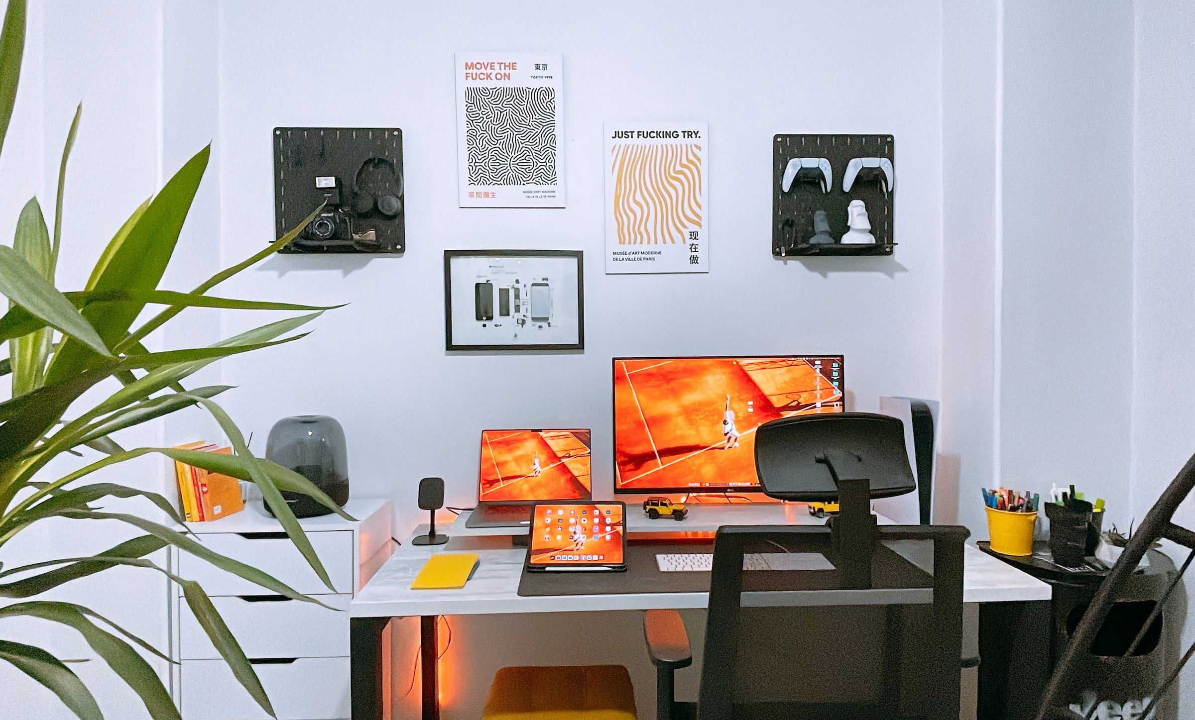 Afshin T2Y Desk Setup Image 1