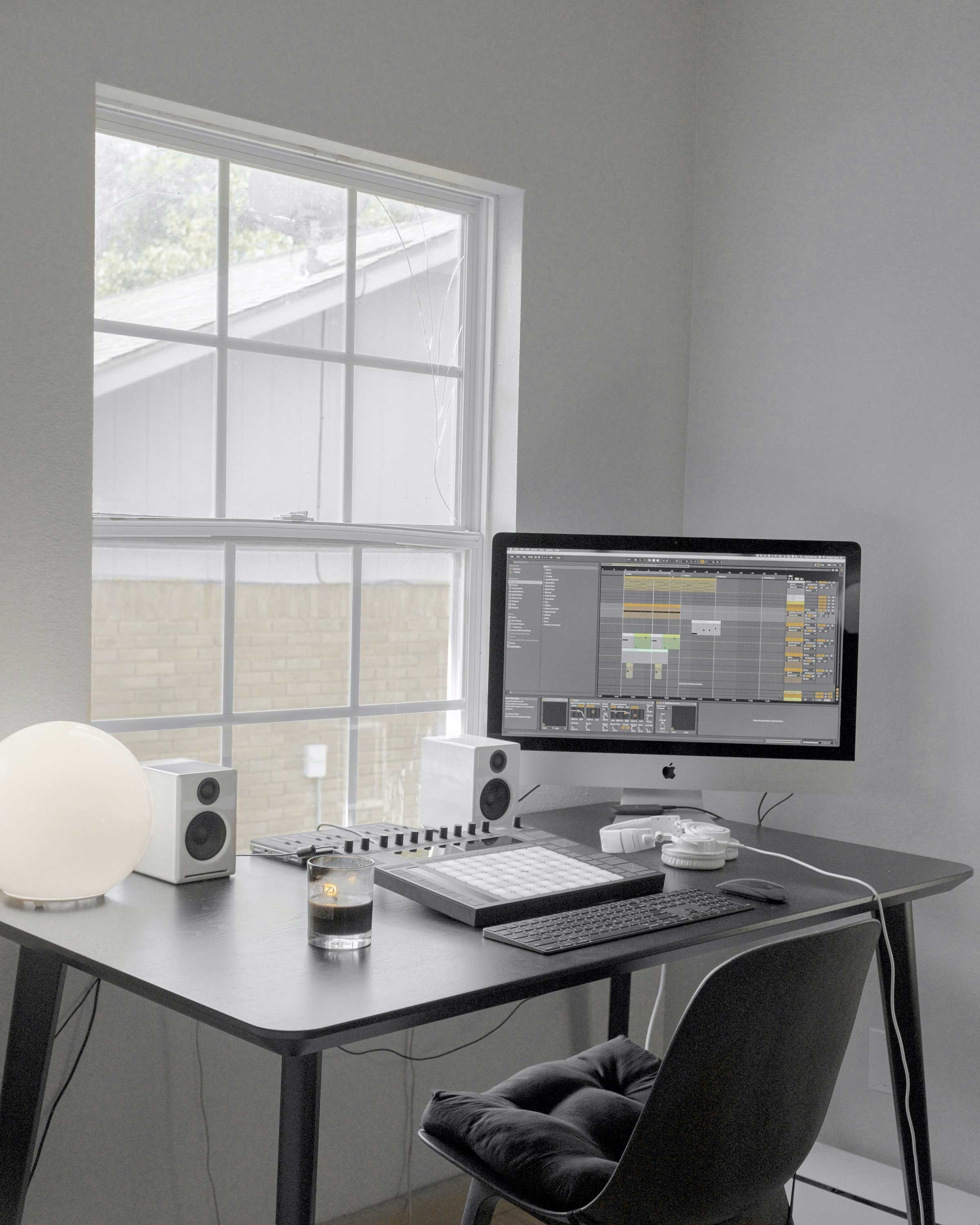 Andres Jasso Desk Setup Image 1