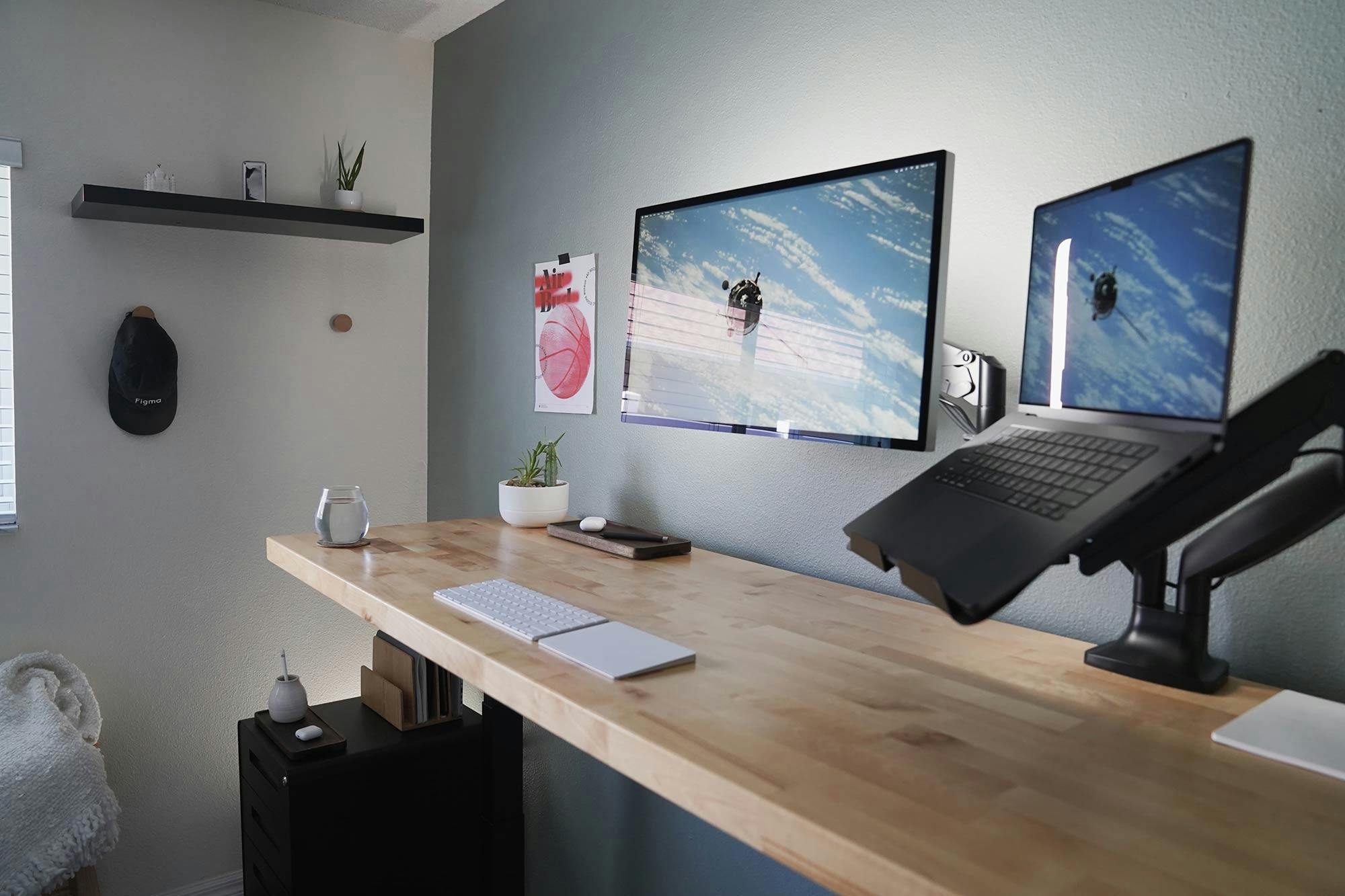 Logan Liffick Desk Setup Image 1