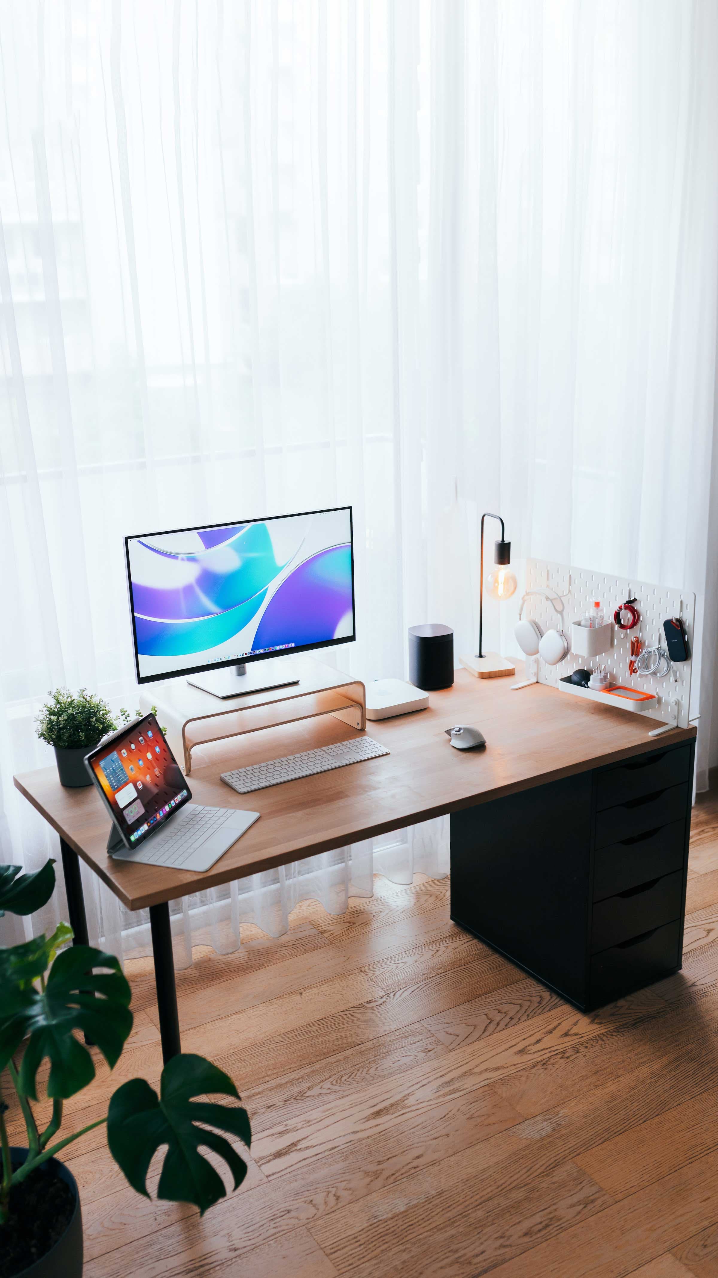 Martin Katler Desk Setup Image 1