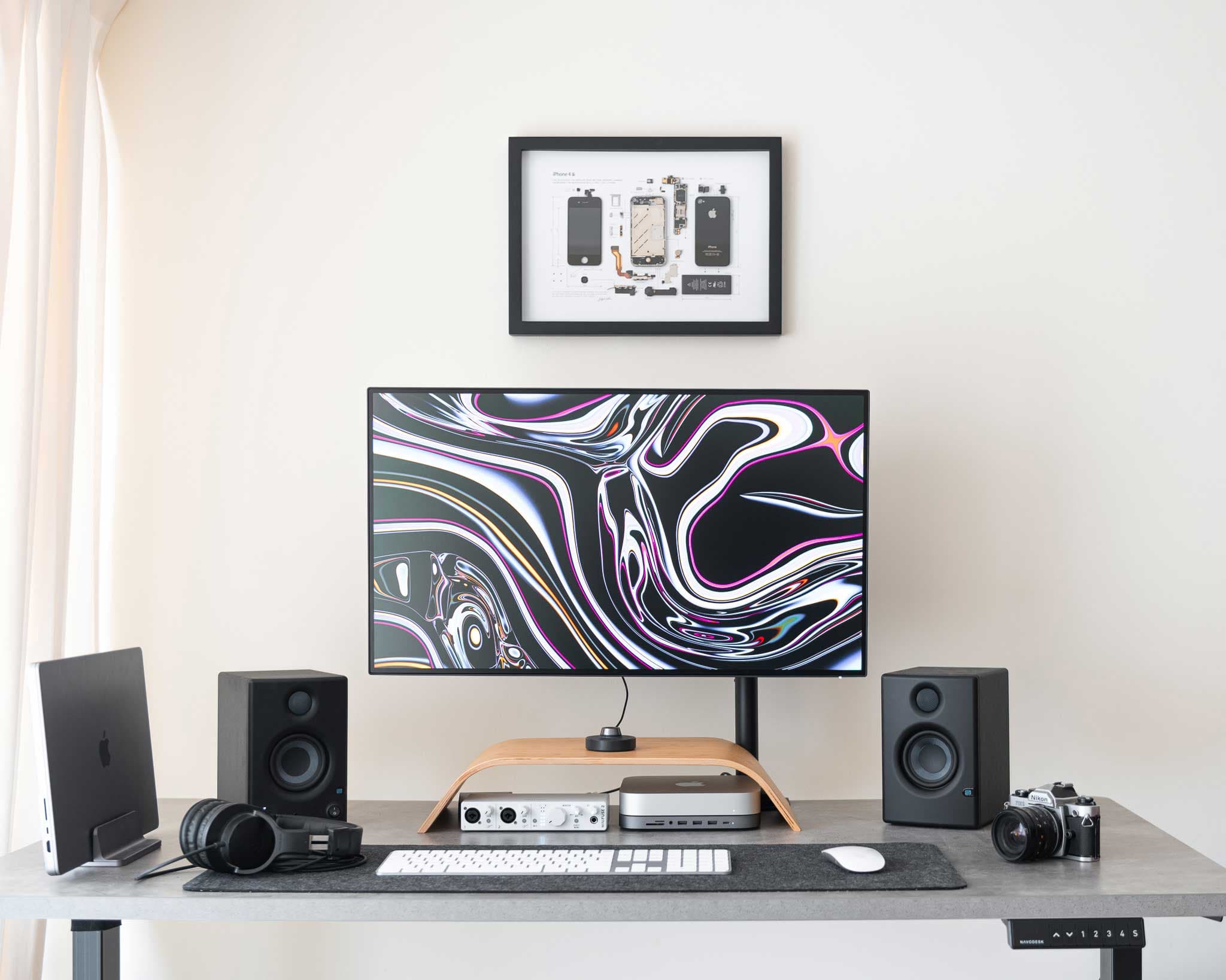 Tony Sam Noel Desk Setup Image 1