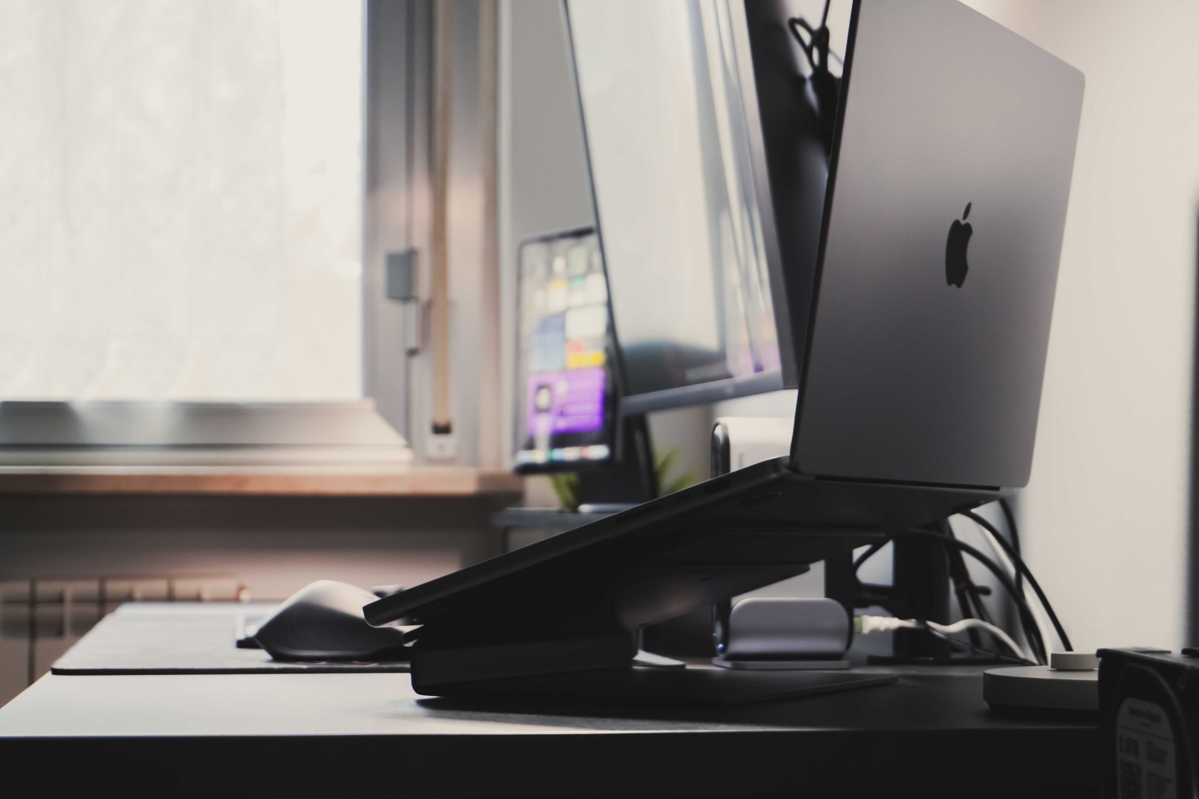 Ferdinando Marrone Desk Setup Image 3